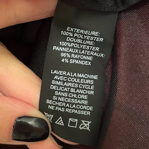 Vince Camuto red and black top small - Picture 5 of 5